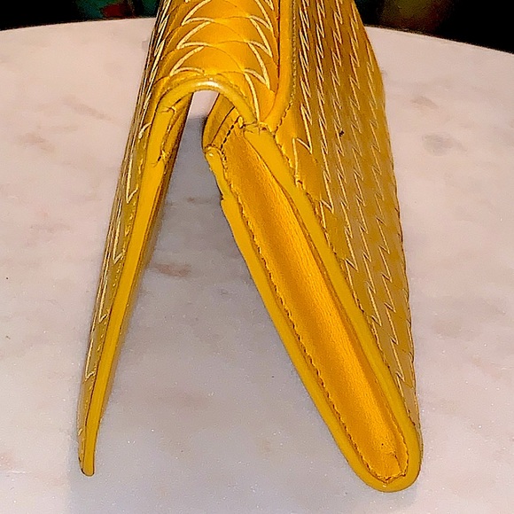 BOTTEGA VENETA CONTINENTAL WALLET BILLFOLD INTRECCIATO MUSTARD LEATHER - Picture 7 of 15